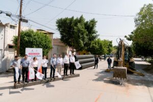 Rehabilitan colector Hidalgo de Gómez Palacio para prevenir inundaciones, malos olores y retornos de aguas residuales a los hogares (7)